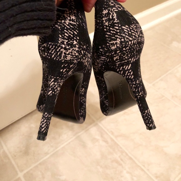 Bcbg Black & tan suede pumps - Picture 6 of 6